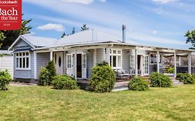 Brooklands Cottage - Award Winning Villa